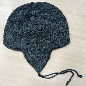 Makie kids charcoal grey alpaca knit hat, size L (2-3 years)